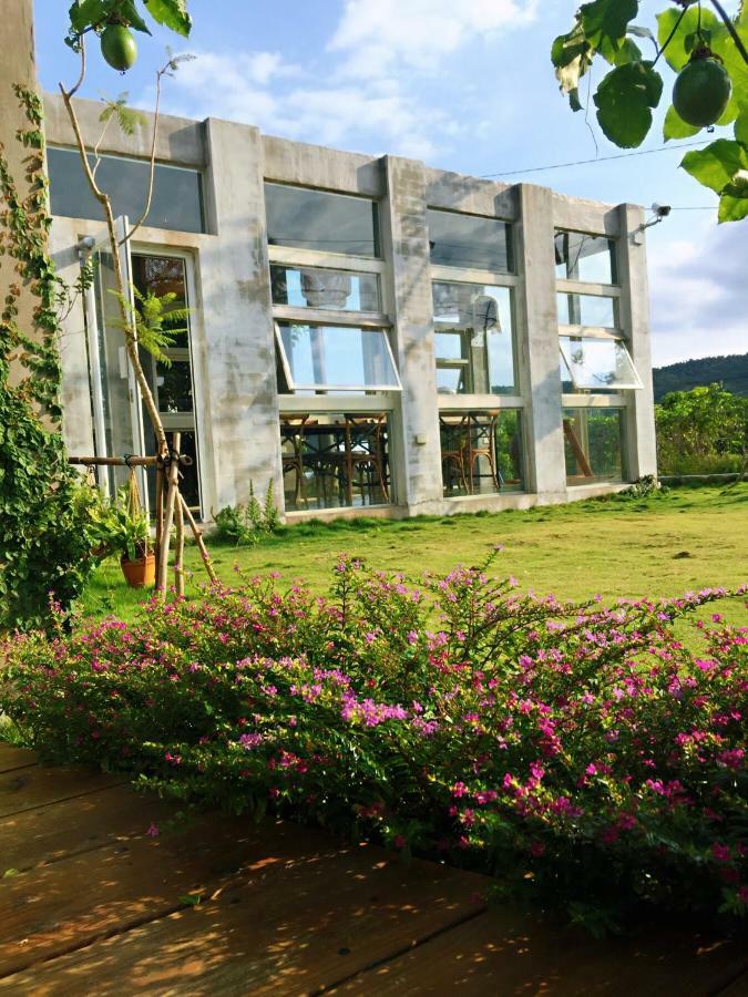 Mooning The Hill Apartment Manzhou Exterior photo